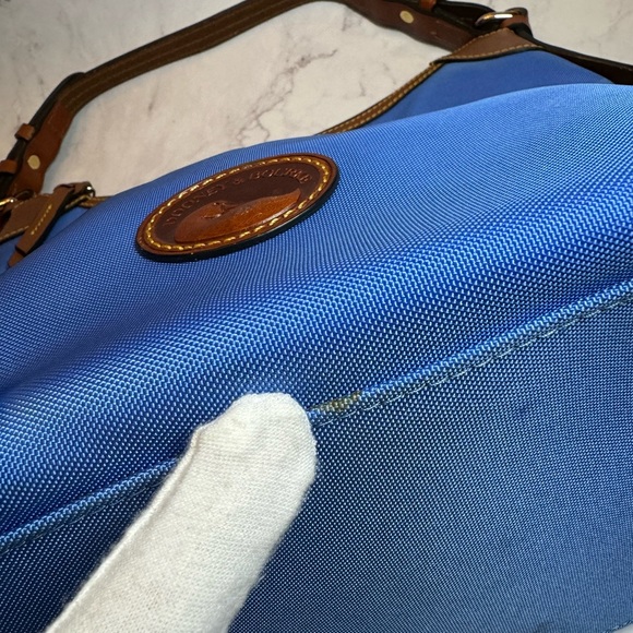 DOONEY & BOURKE HOBO BAG in very good used condition - Picture 10 of 12